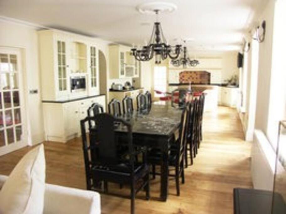 Huge Tenby Pet Friendly House Sleeps 14 Екстериор снимка